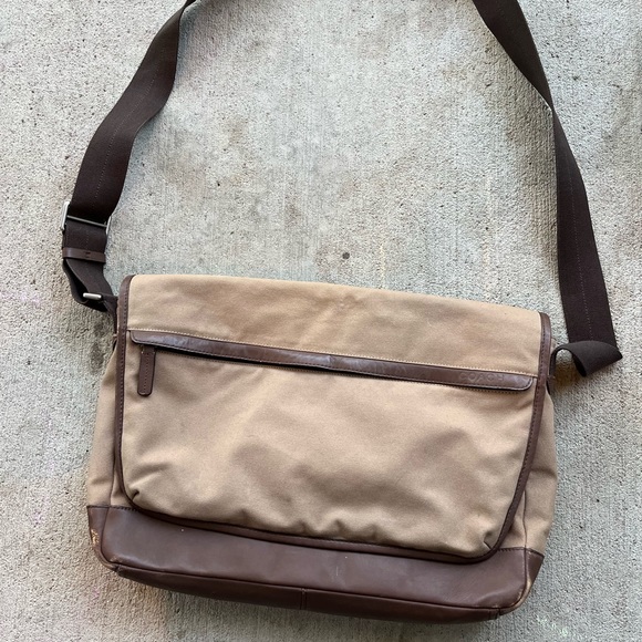 coach messenger bag M1271-F70829. Brown color - Picture 1 of 16